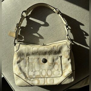 Coach Signature Small Tote Ivory Cream D06K-10142